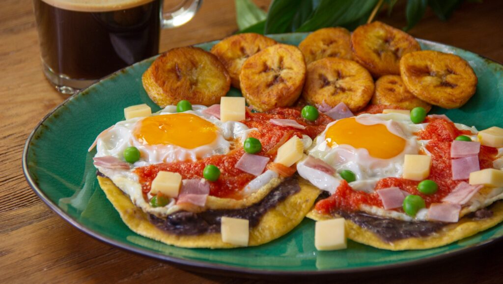 desayuno en merida tradicional huevos motuleños